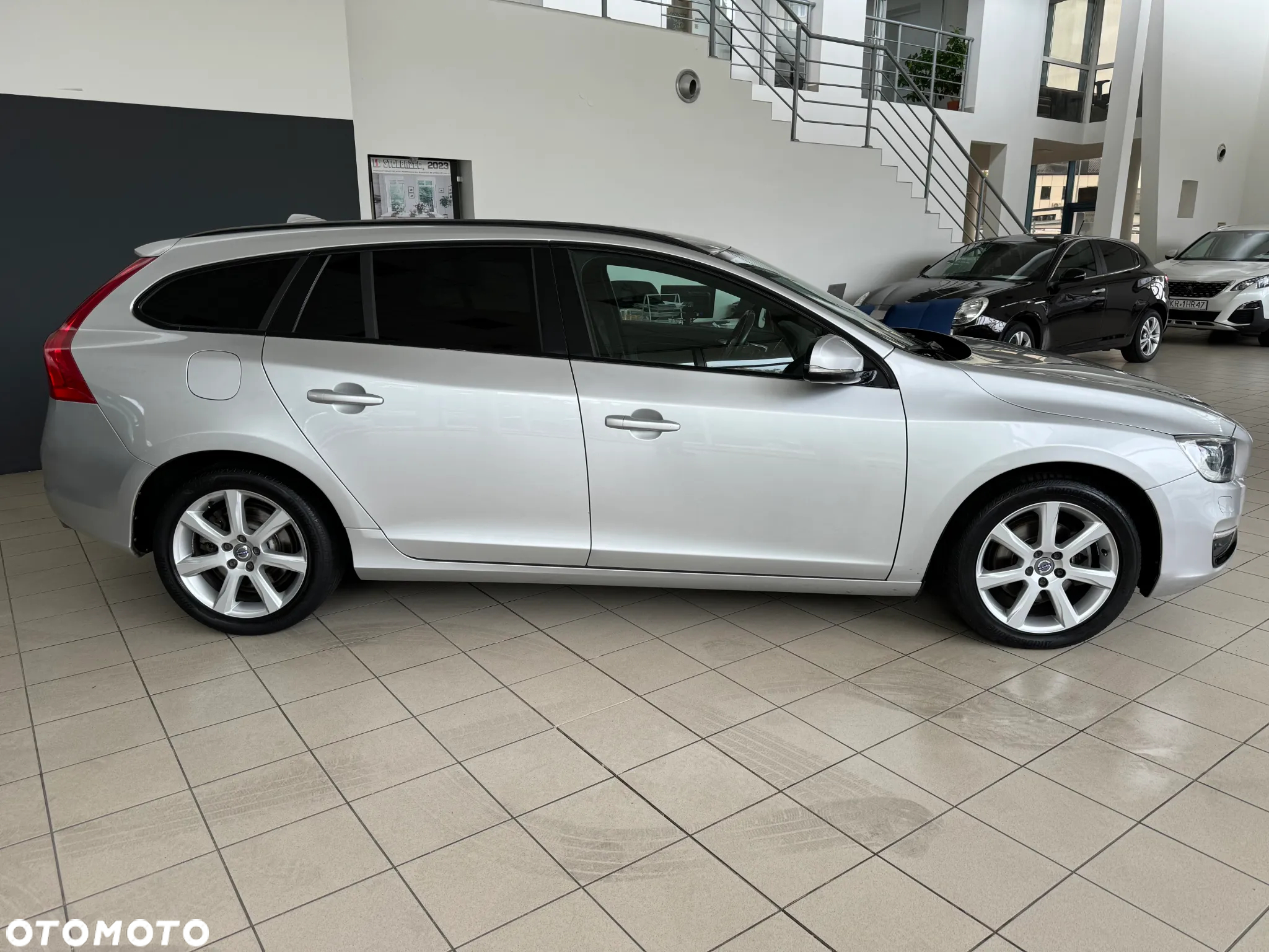 Volvo V60 D3 Geartronic Kinetic - 9