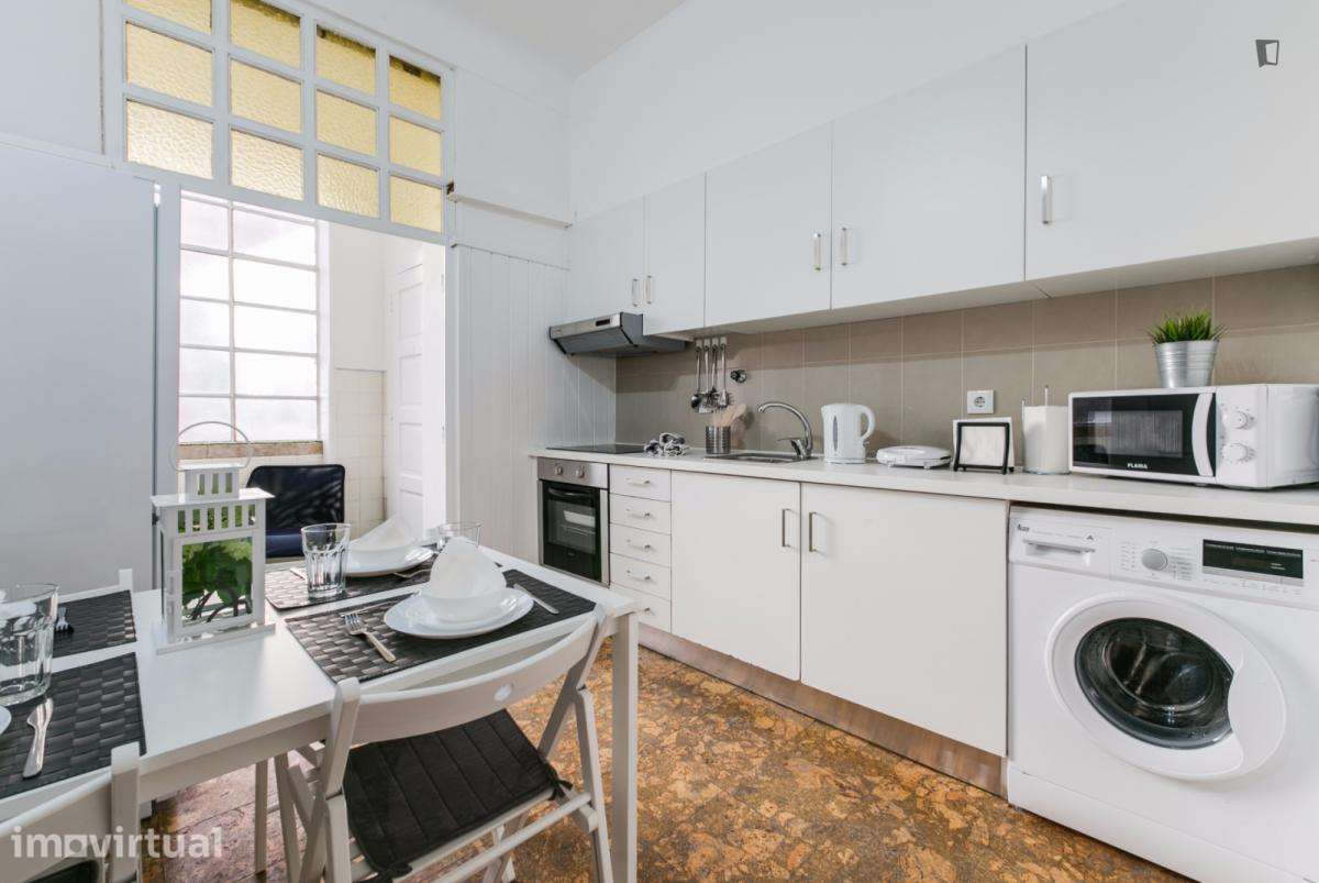 Quarto - localizado em Picoas Lisbon - Grande imagem: 5/18