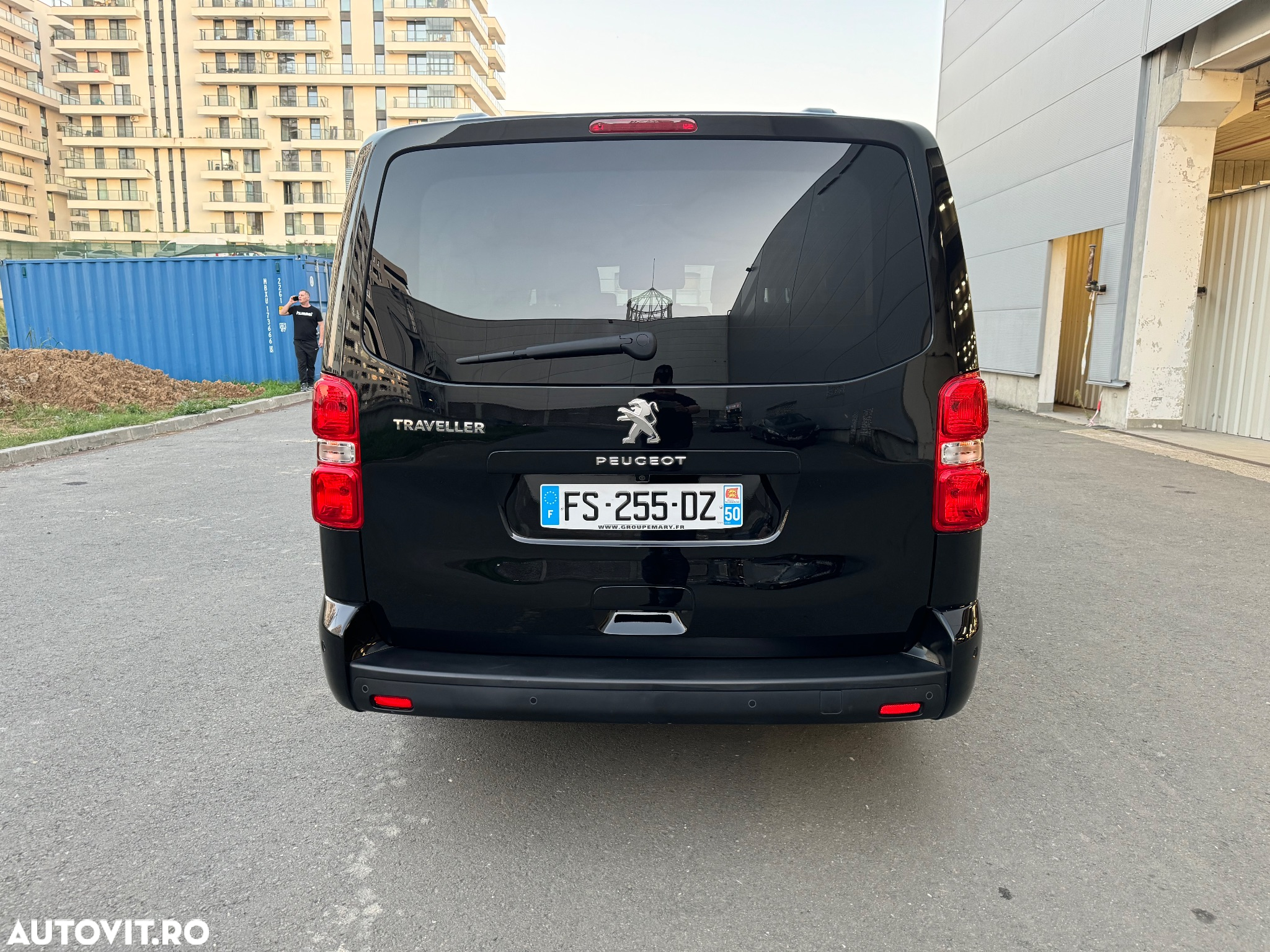 Peugeot Traveller L2 2.0 BlueHDi 180 S&S EAT8 Business VIP - 11