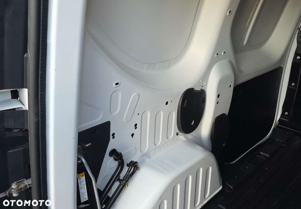 Renault Express Van - 31