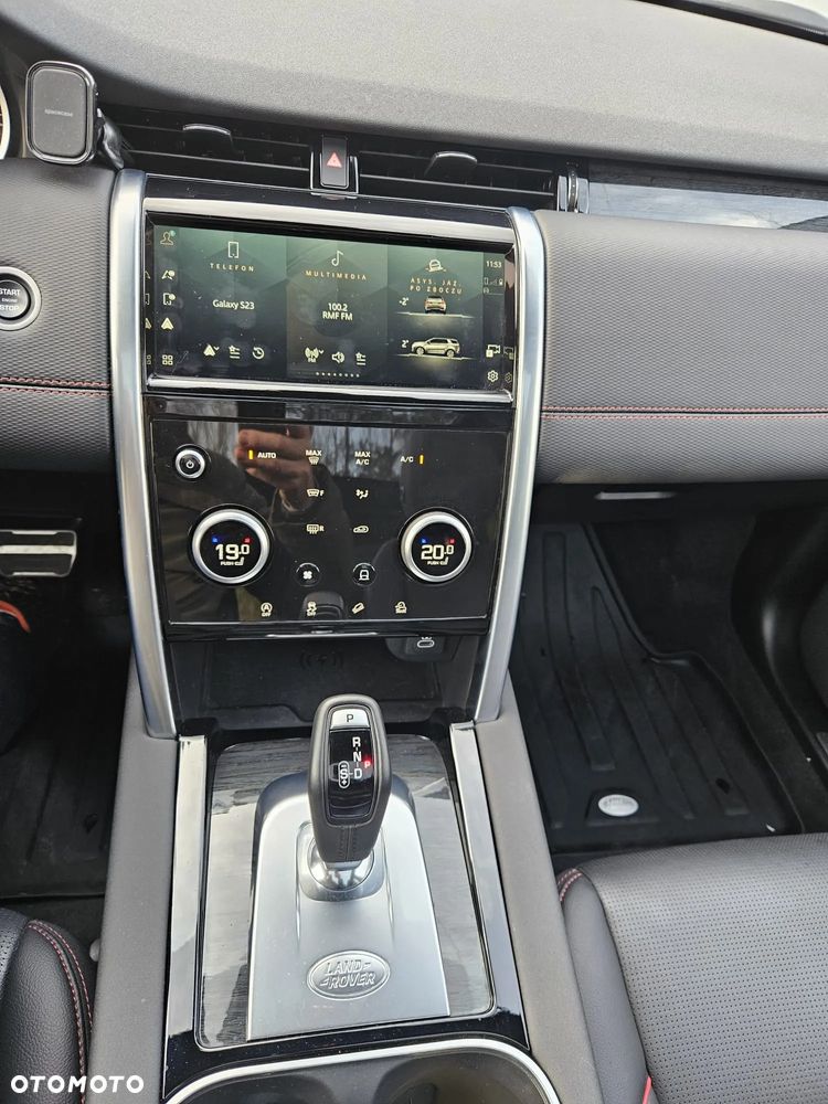 Land Rover Discovery Sport P250 R-Dynamic - 18