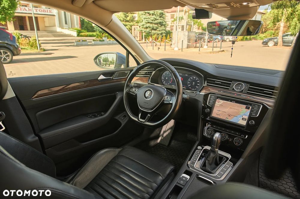 Volkswagen Passat - 29