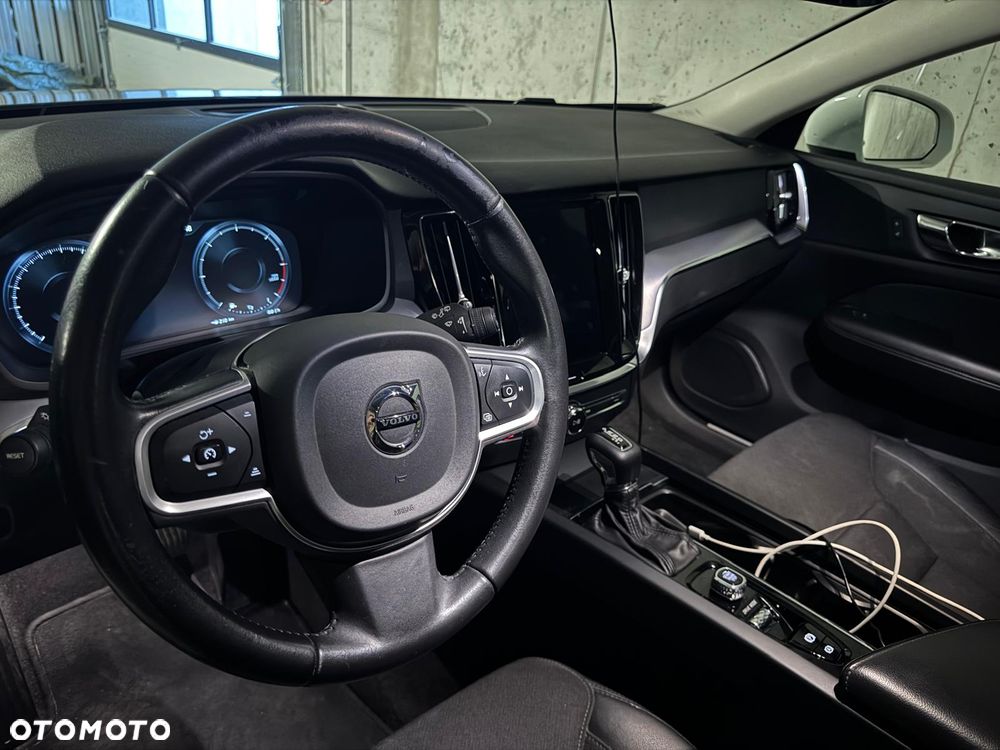 Volvo V60 D4 AWD - 15