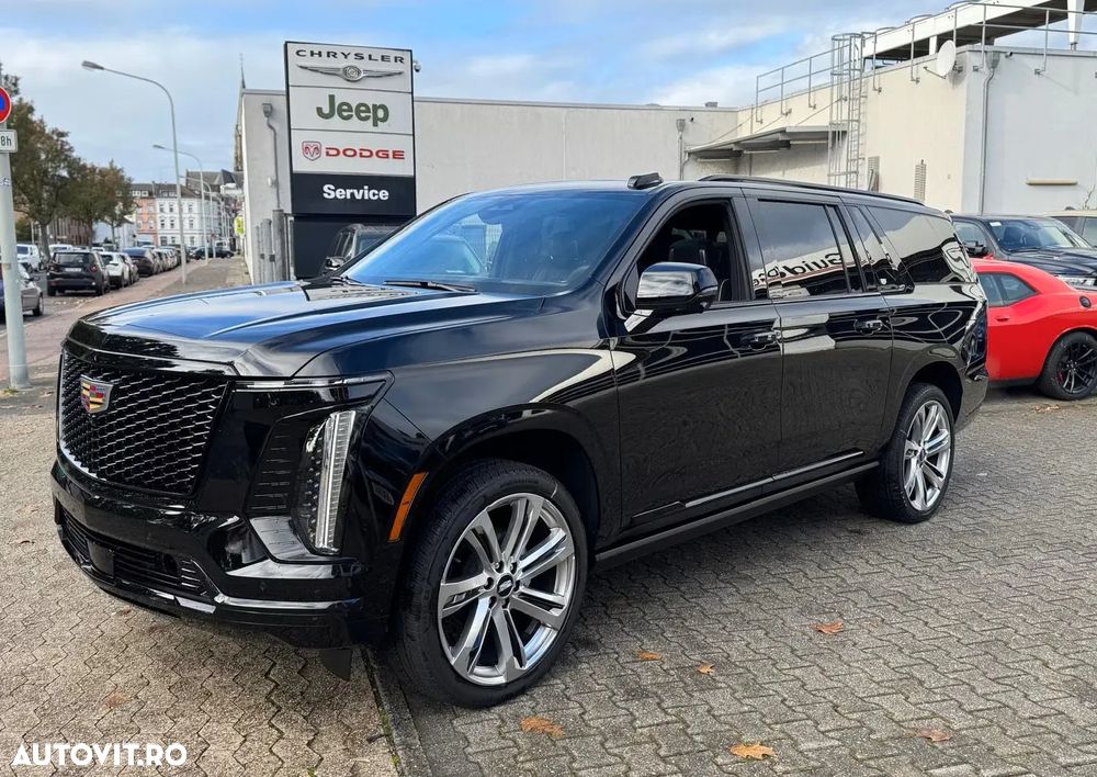 Cadillac Escalade - 3