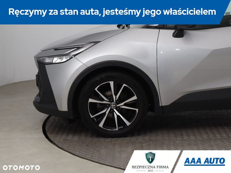 Toyota C-HR - 16