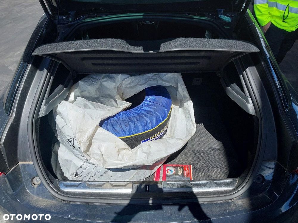 Citroën DS5 2.0 BlueHDi SportChic - 18