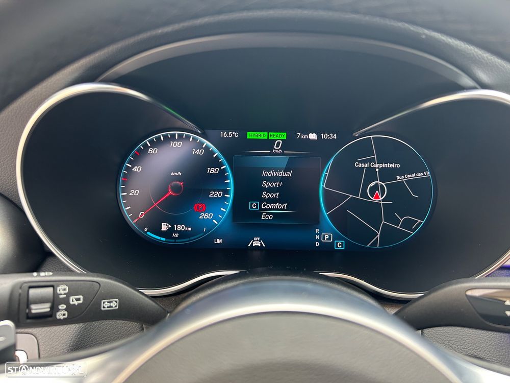 Mercedes-Benz C 300 e T 9G-TRONIC AMG Line — fotografia 19
