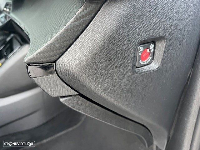 Peugeot 2008 1.2 PureTech Allure Pack - 17