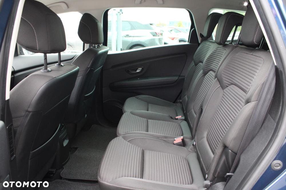 Renault Grand Scenic - 22