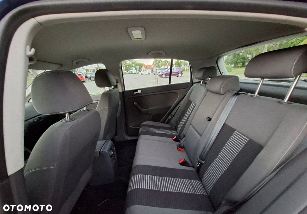 Volkswagen Golf Plus - 18