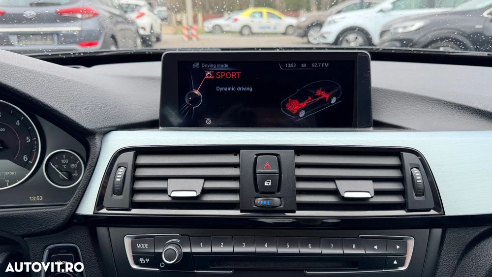 BMW Seria 3 320d xDrive GT Sport-Aut. Luxury Line - 12