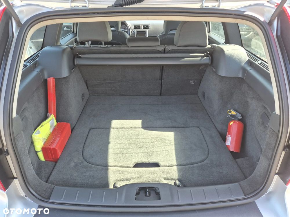 Volvo V50 2.0D Sport - 17