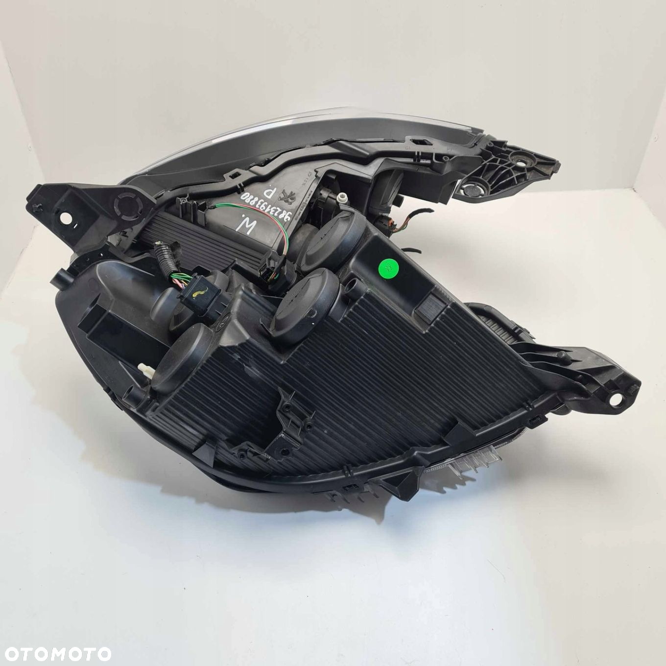 PEUGEOT 208 II LAMPA LEWA PRAWA PRZEDNIA PRZÓD - 7