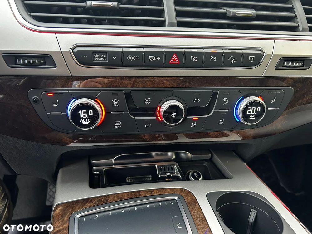 Audi Q7 - 24