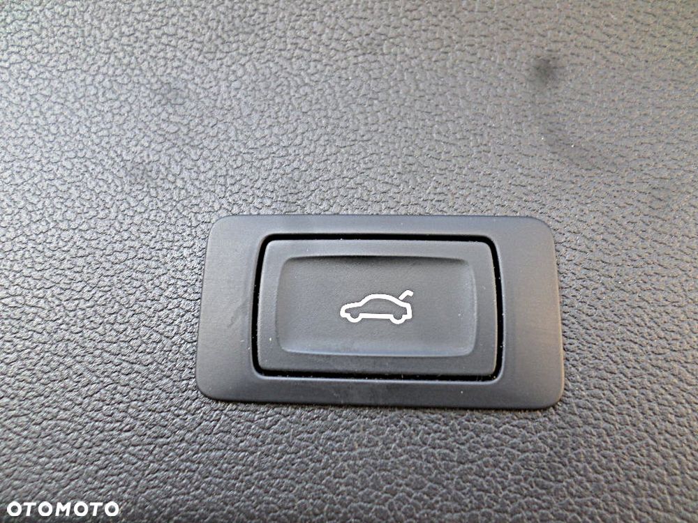 Audi A4 Avant 2.0 TDI DPF clean diesel quattro S line Sportpaket - 25