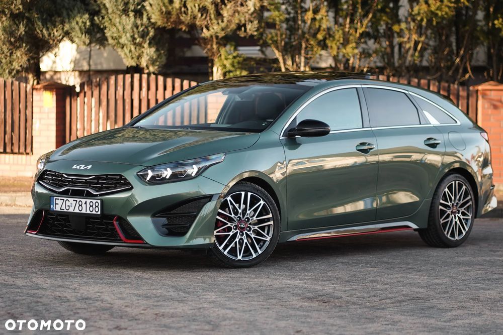 Kia ProCeed 1.6 T-GDI GT DCT - 3