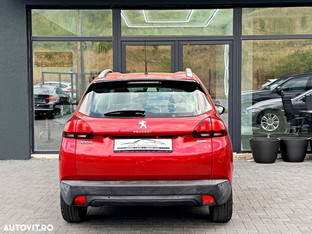 Peugeot 2008 PureTech 110 Style - 13