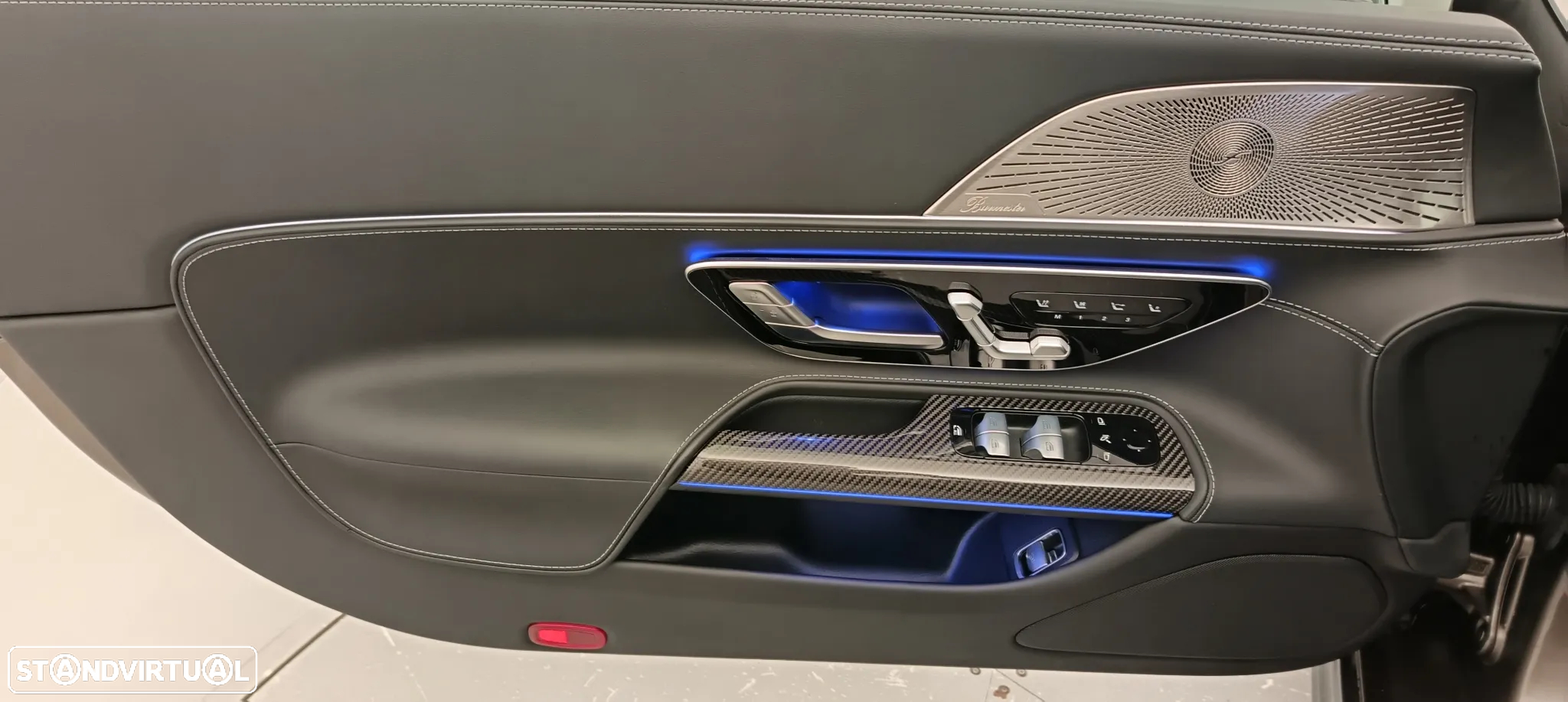 Mercedes-Benz SL 63 AMG 4Matic+ - 28