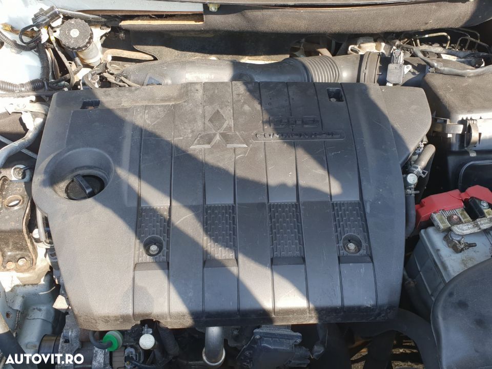 Dezmembrez Mitsubishi Outlander 3 2012-2016 motor 2.2di-d 115kw 150cp cod 4n14 cutie de viteze 6 trepte 4X4 usa portiera stanga dreapta fata spate planetara fuzeta dezmembrari - 6