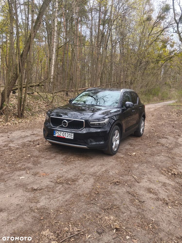 Volvo XC 40 T3 Momentum Pro - 1