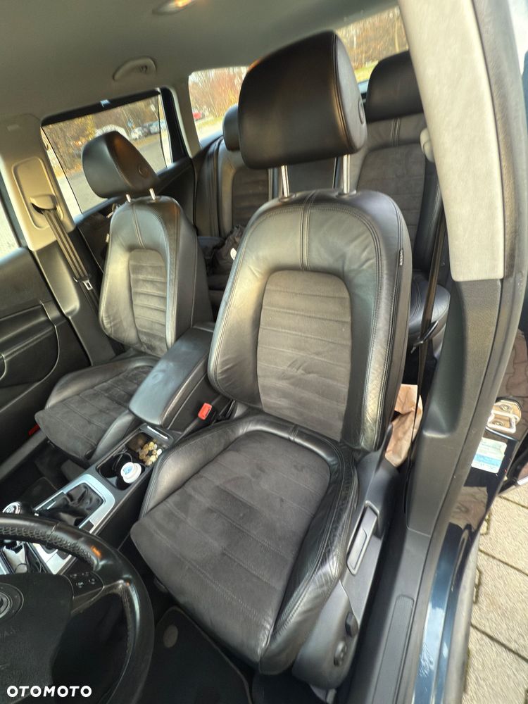 Volkswagen Passat Variant 2.0 TDI DPF Highline - 9