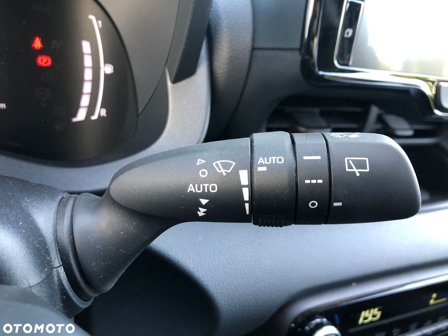 Toyota Yaris - 32