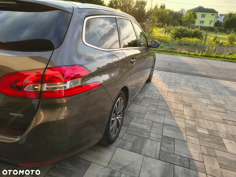Peugeot 308 BlueHDi 150 Automatik Stop & Start Allure - 14