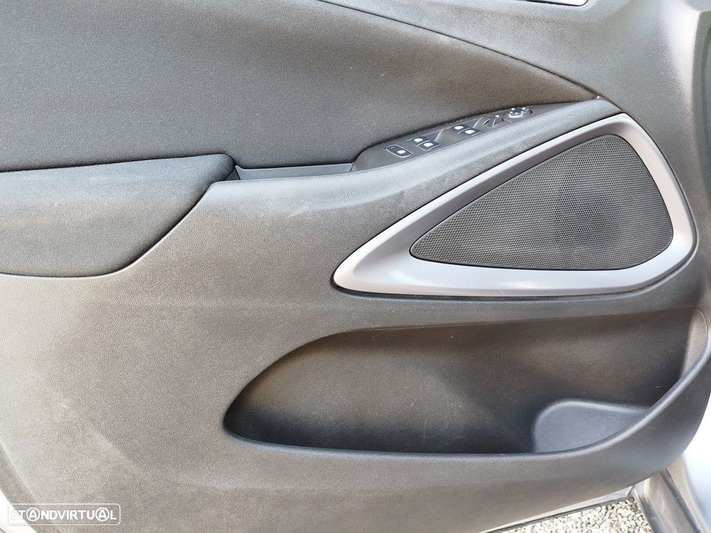 Opel Crossland 1.2 T Business Edition - 24