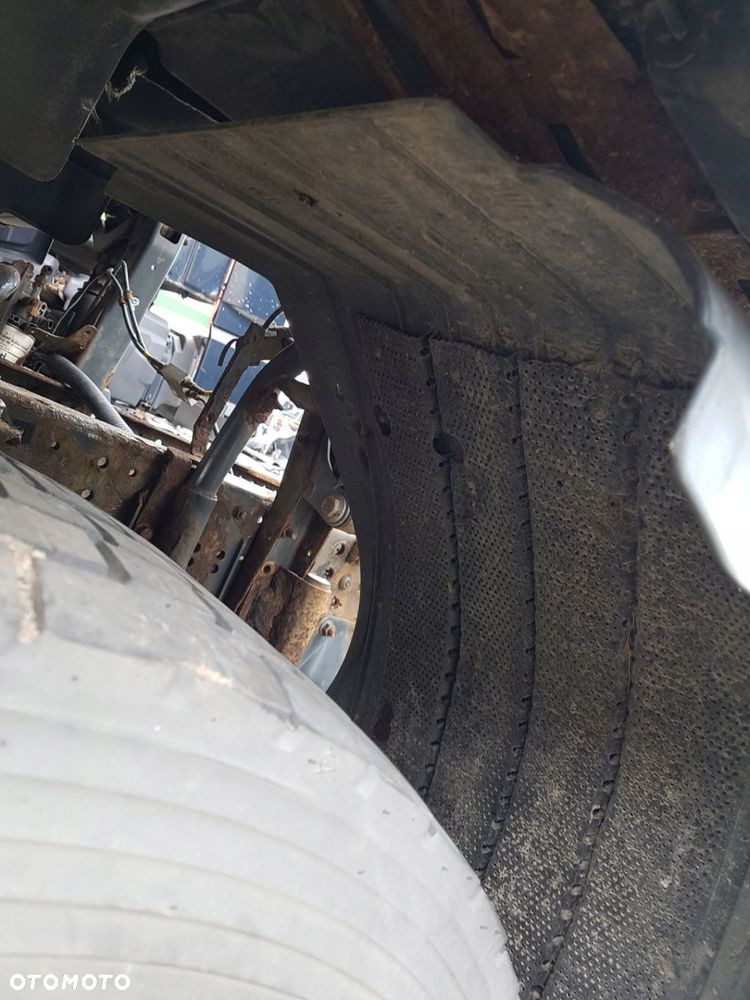 BŁOTNIK ZAKOLE NADKOLE CHLAPACZ MOCOWANIE LEWY IVECO STRALIS - 3