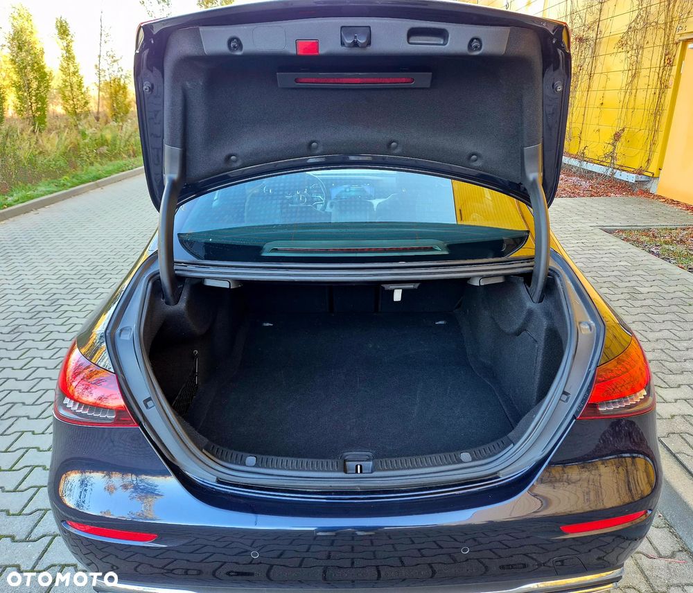 Mercedes-Benz Klasa E 220 d 4-Matic Avantgarde - 13
