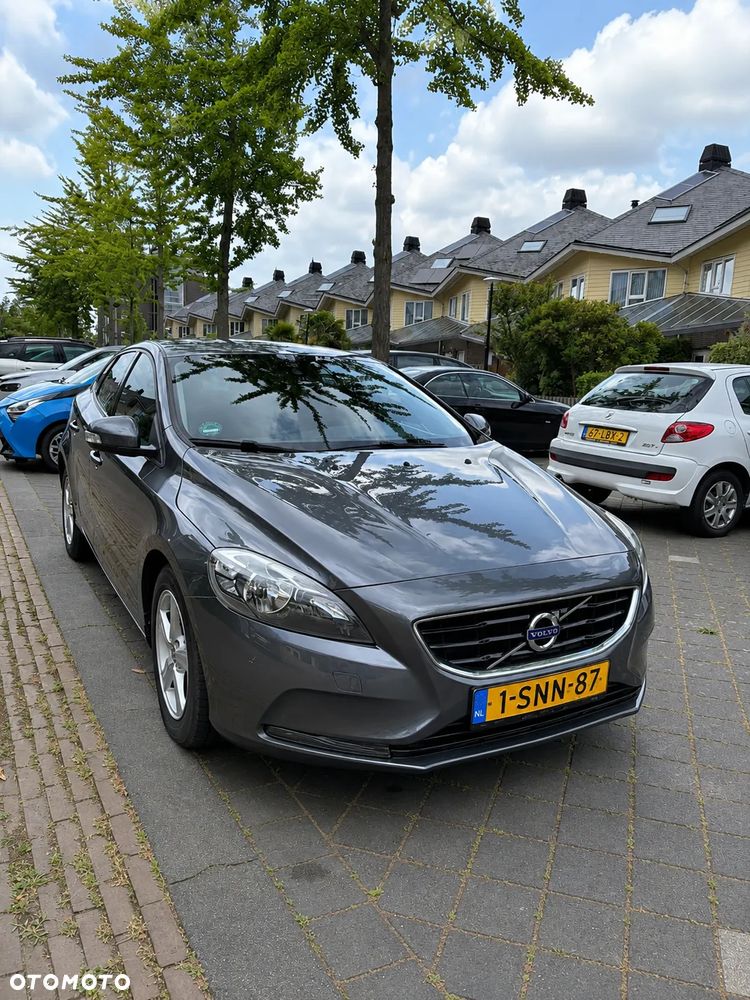 Volvo V40 D2 - 2