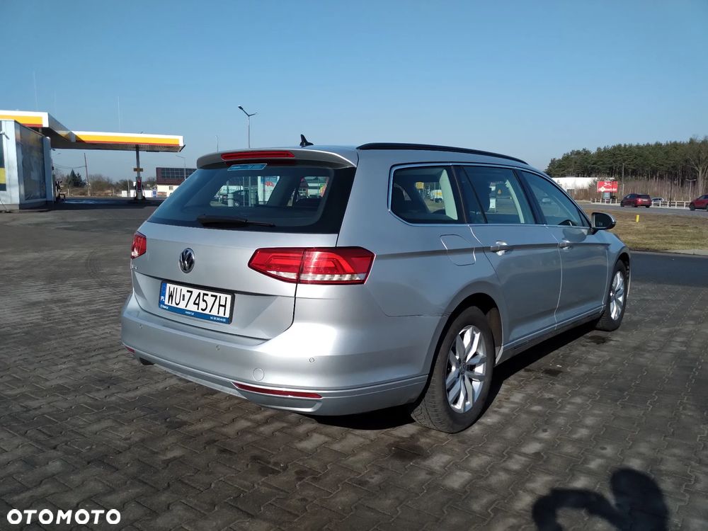 Volkswagen Passat - 3