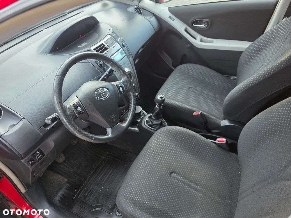 Toyota Yaris 1.33 VVT-i Comfort - 14