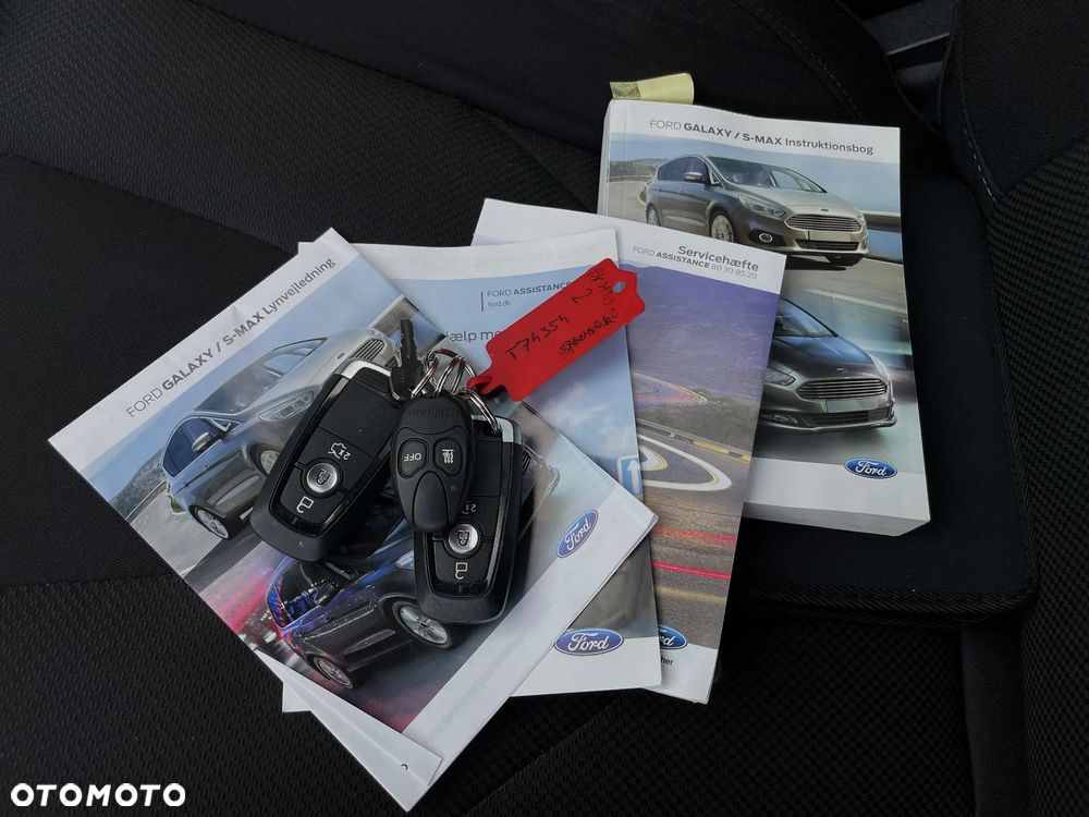 Ford S-Max 2.0 TDCi Titanium PowerShift - 36