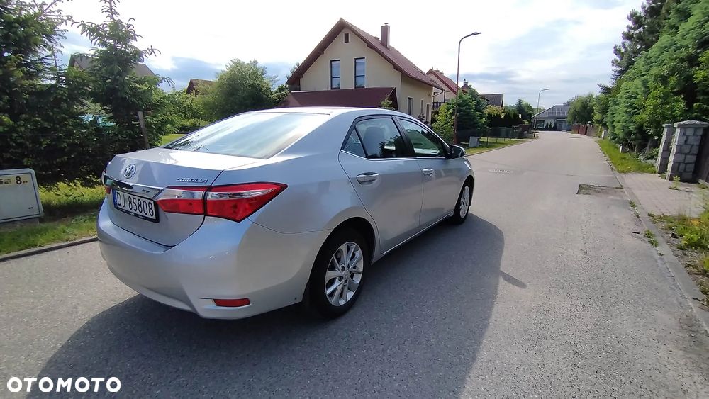 Toyota Corolla 1.6 Premium MS - 4