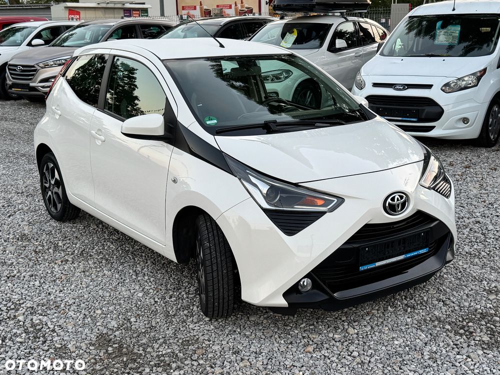 Toyota Aygo x.shift x-play connect - 4