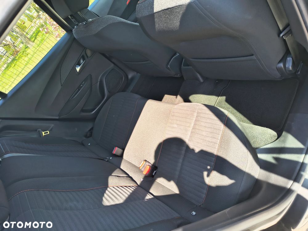 Peugeot 2008 BlueHDi 110 Active - 20