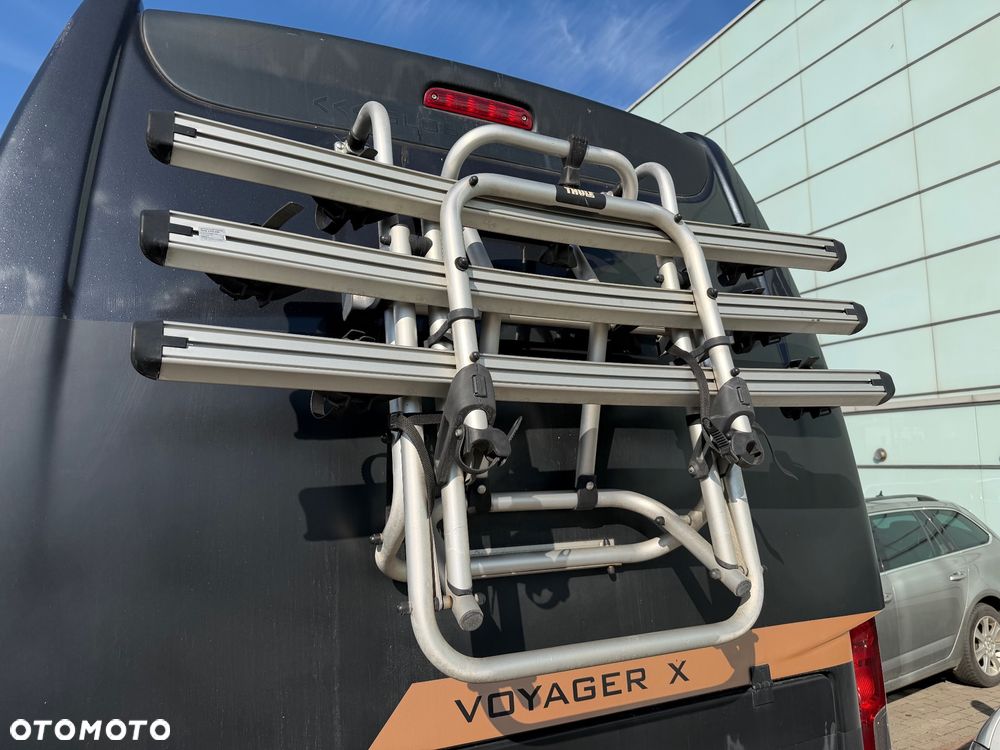 Globe-Traveller Voyager X - 19