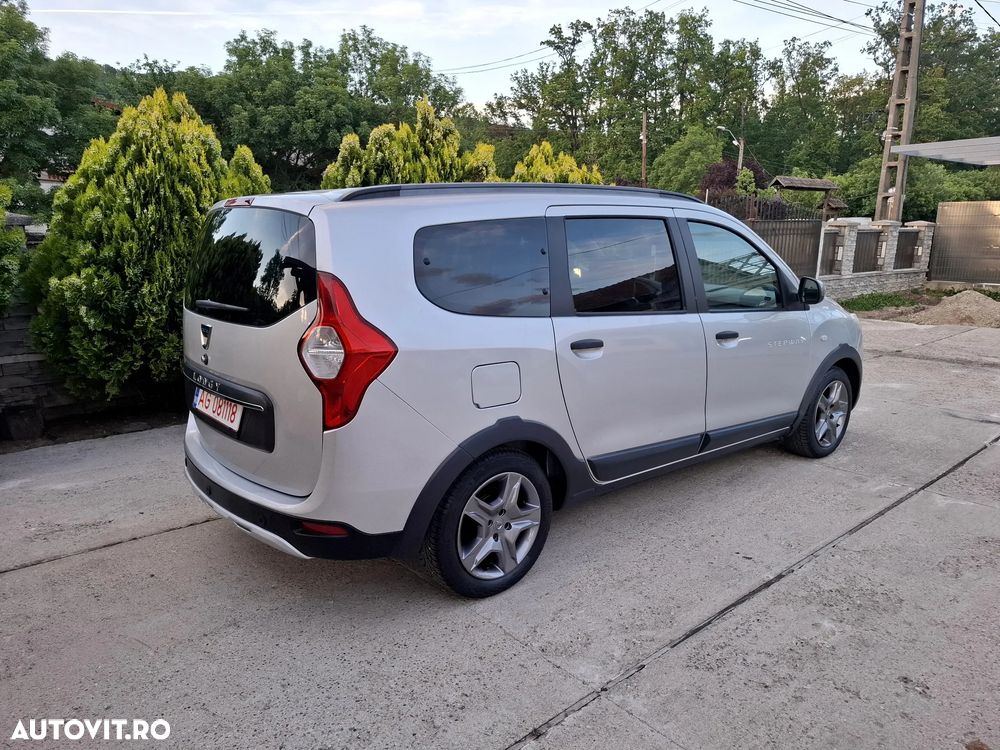 Dacia Lodgy dCi 110 Stepway Celebration - 2