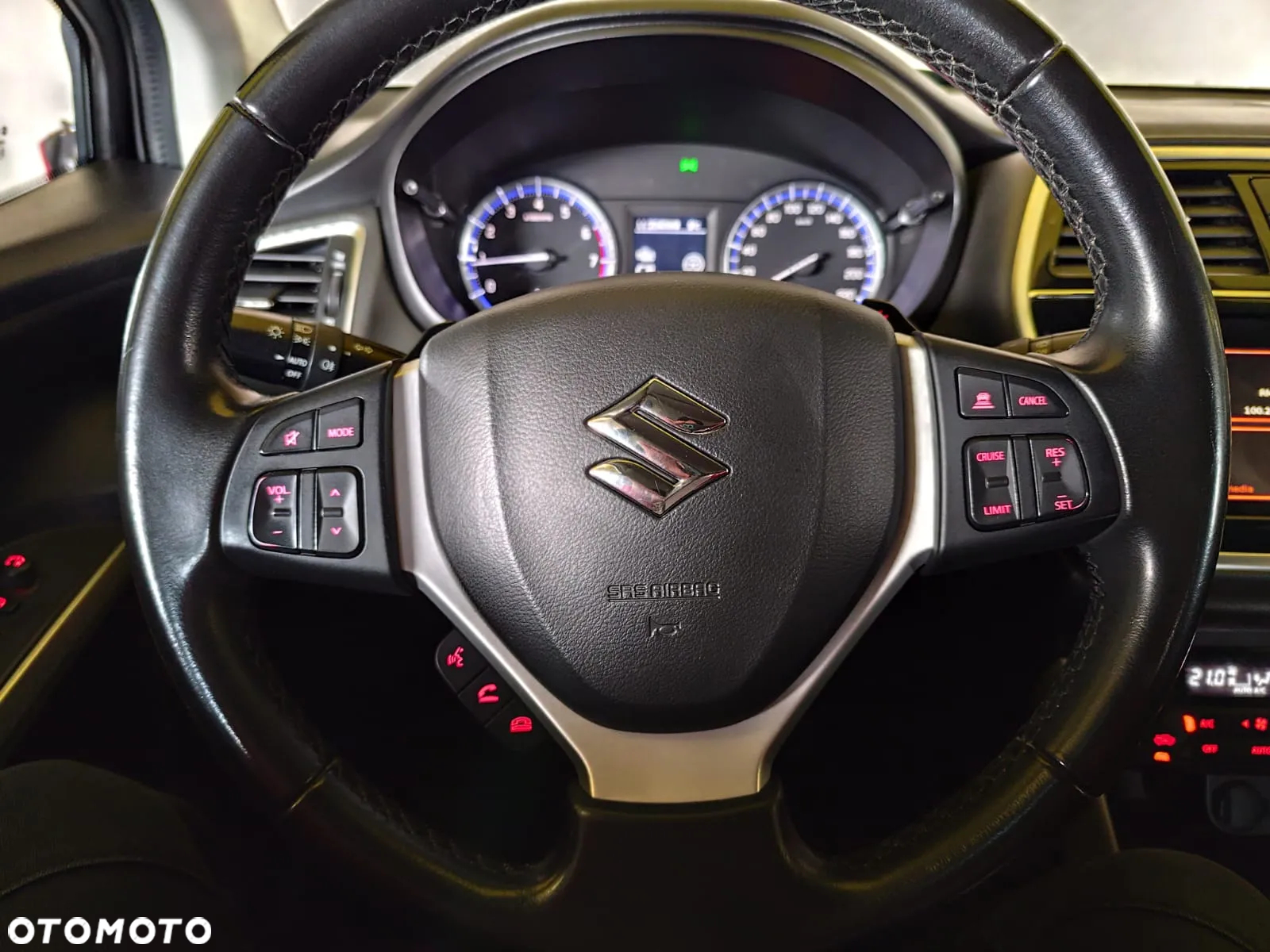 Suzuki SX4 - 16