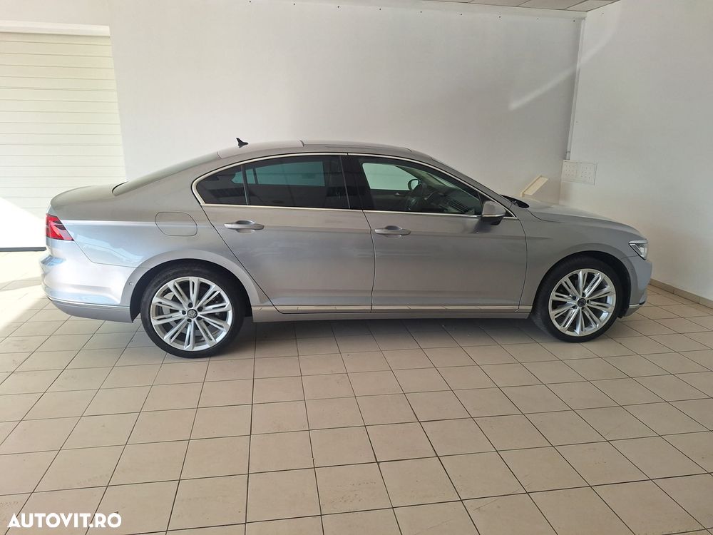 Volkswagen Passat 2.0 TDI DSG Highline - 4