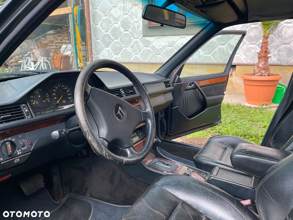 Mercedes-Benz W124 (1984-1993) - 18