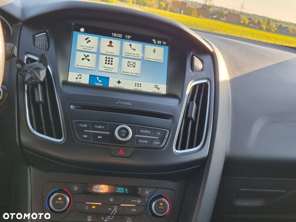 Ford Focus 1.5 EcoBlue Start-Stopp-System ST-LINE - 17