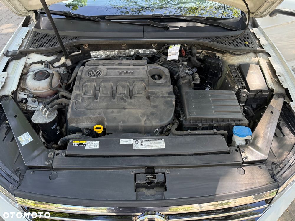 Volkswagen Passat - 20