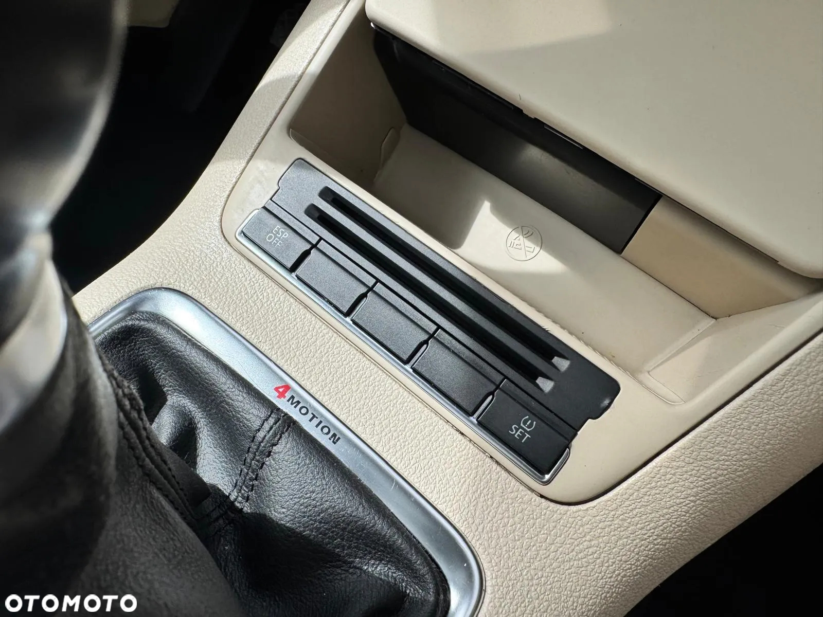 Volkswagen Tiguan 2.0 TDI DPF 4Motion Sport & Style - 38