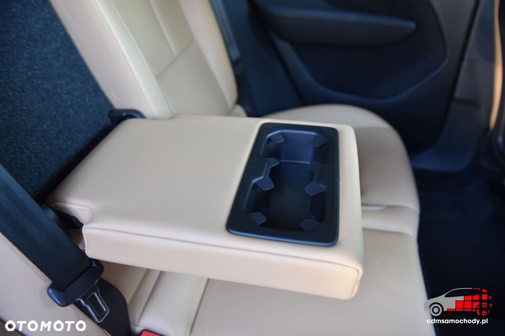 Volvo XC 40 - 38