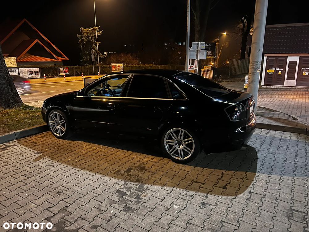 Audi A4 Limousine 1.8T Quattro - 1