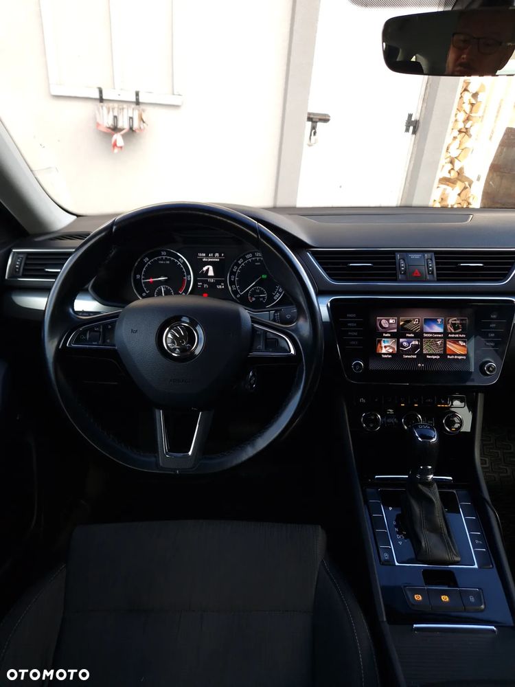 Skoda Superb 2.0 TDI Active DSG7 - 26