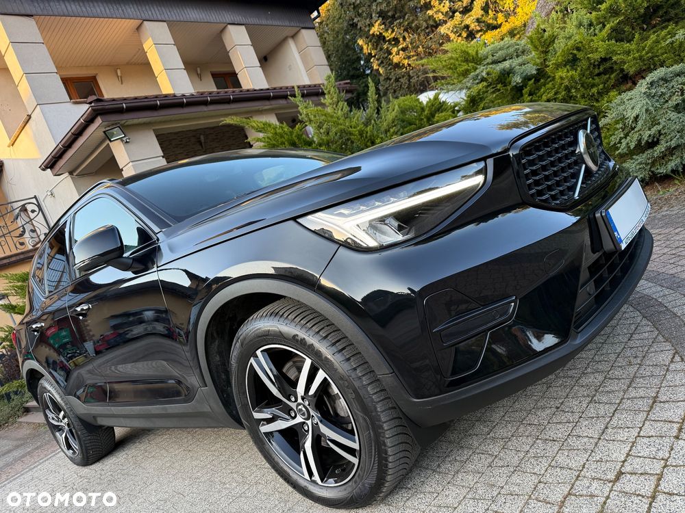Volvo XC 40 B4 B DKG Plus Black Edition - 24