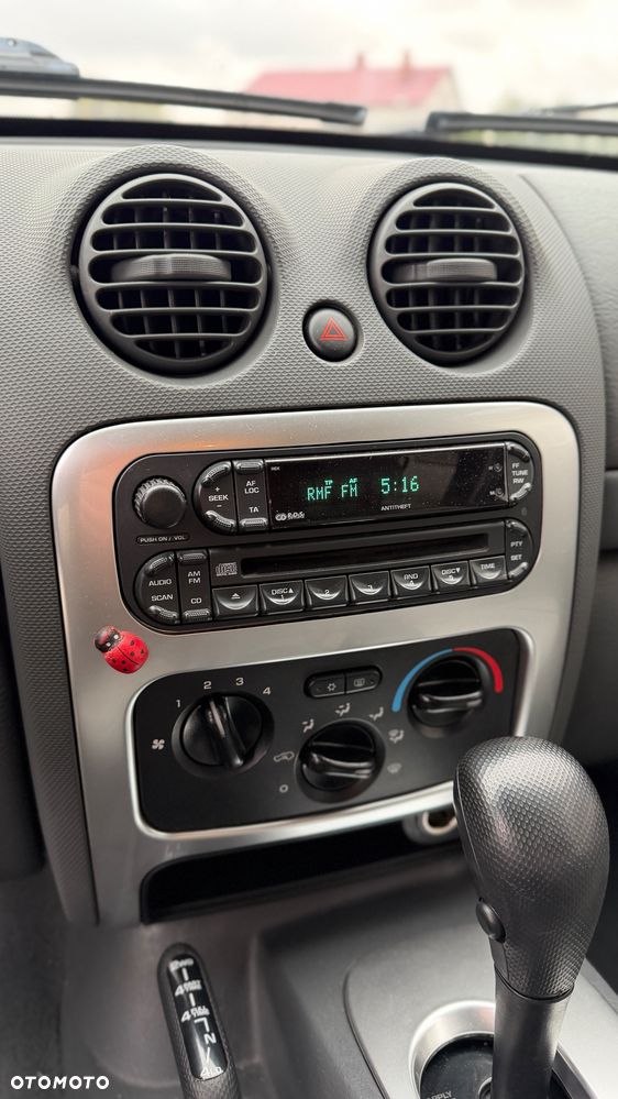 Jeep Cherokee - 11